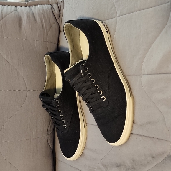 SeaVees Other - Seavees Men's Hermosa Sneaker size 9.5